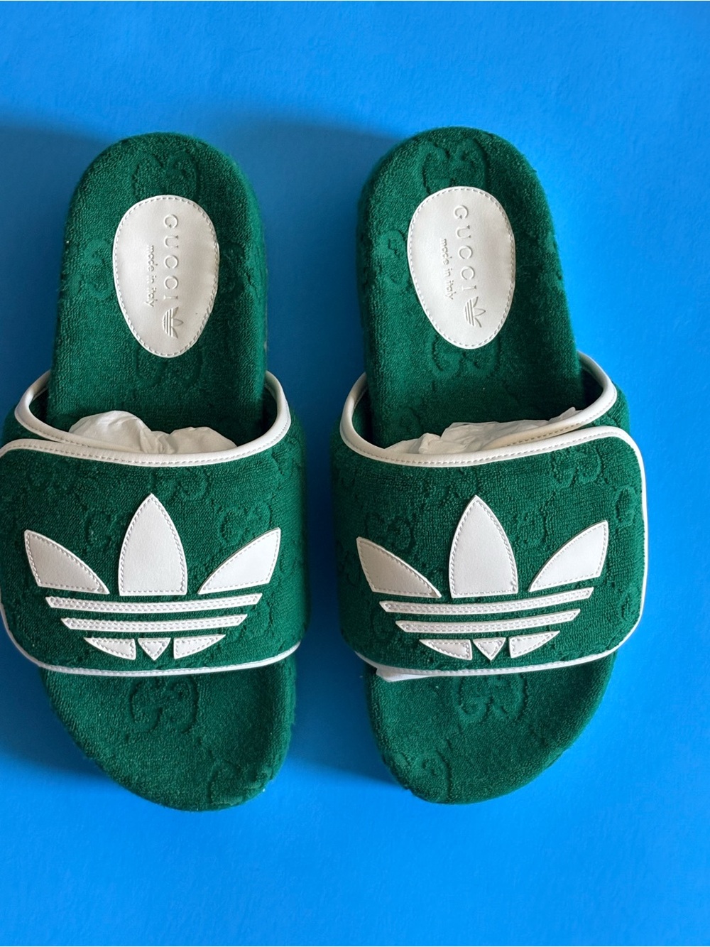 💟 Men’s Gucci x Adidas Green Suede Slide Sandals with White Trim size 9 - Picture 2 of 8